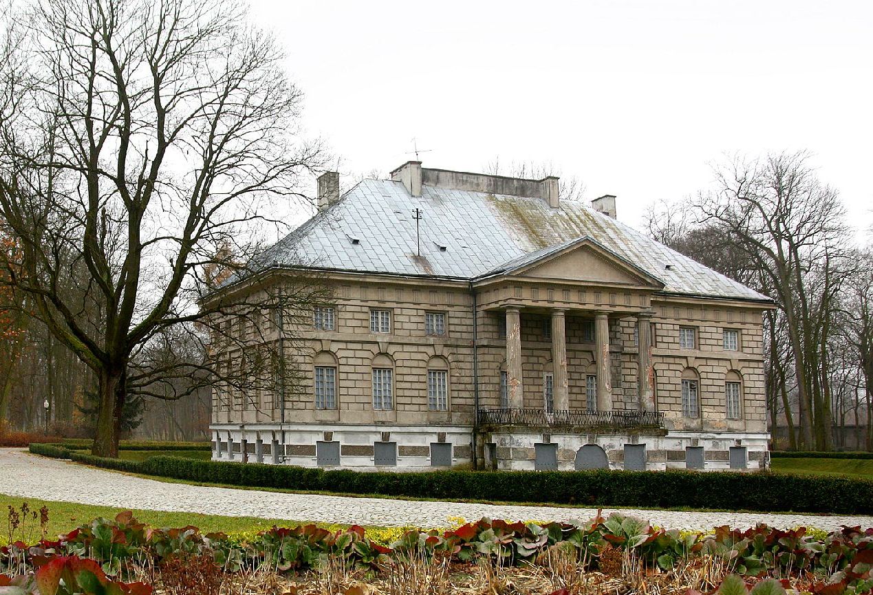 Zespół pałacowo-parkowy w Młochowie